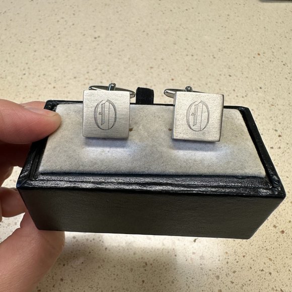 Cuff Links Two (2) Pairs - Picture 2 of 5